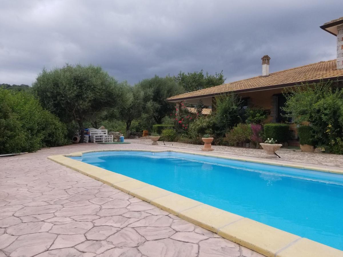 B&B Casa Vacanza Centro Sardegna Sorgono Kamer foto